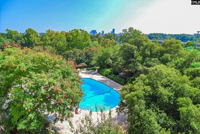 Building Photo - 100 Sunset Blvd