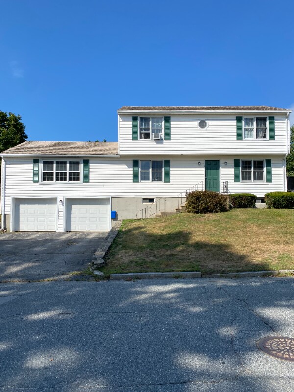 26 Boston Ave Unit 1, Worcester, MA 01604 Room for Rent in Worcester