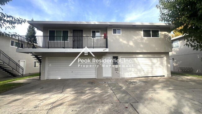 Building Photo - Updated 2bd/1ba Foothill Farms Condo with Garage