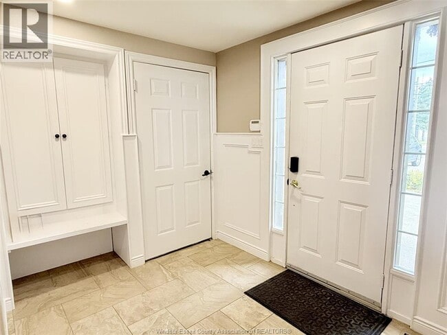 Photo du bâtiment - 2313 Lesperance Rd