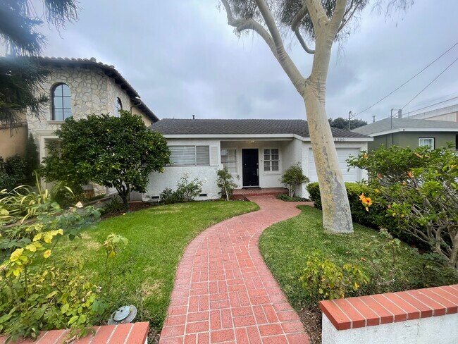 Foto del edificio - 1200 Pine Ave