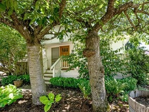 Building Photo - 6028 SE 88th Ave