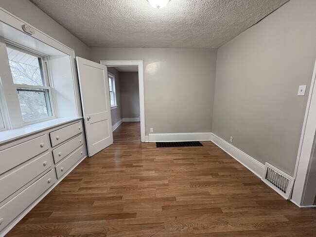 Building Photo - 1174 Tampa Ave