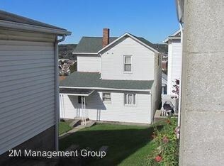 Foto del edificio - 3 br, 1 bath House - 411 Summit Ave