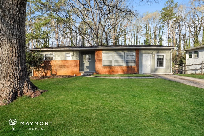 Building Photo - 6059 Holiday Blvd