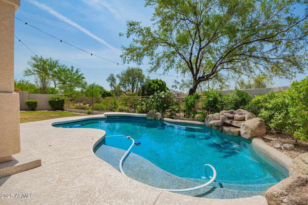 Foto principal - 7701 E Buteo Dr