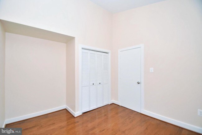 Building Photo - 808 S Bond St