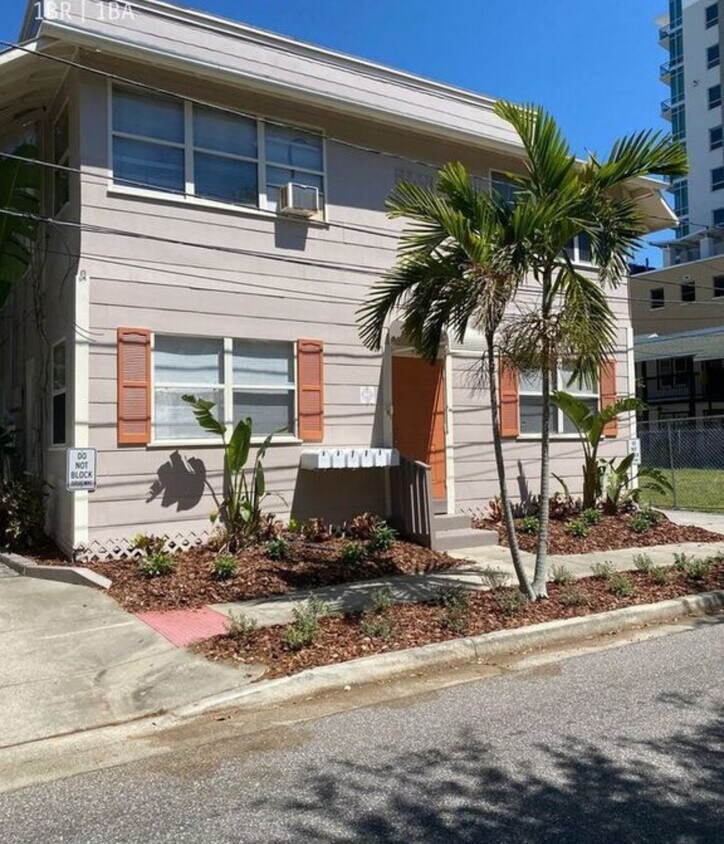 445 Delmar Ter S, Saint Petersburg, FL 33701 House Rental in Saint