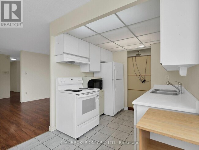 Photo du bâtiment - 3 Lisa St.