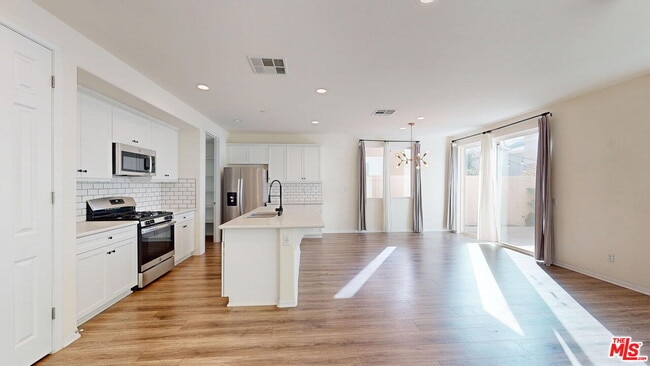 Building Photo - 9241 N Lamia Ct