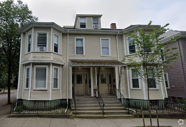Building Photo - 216 Freeman St
