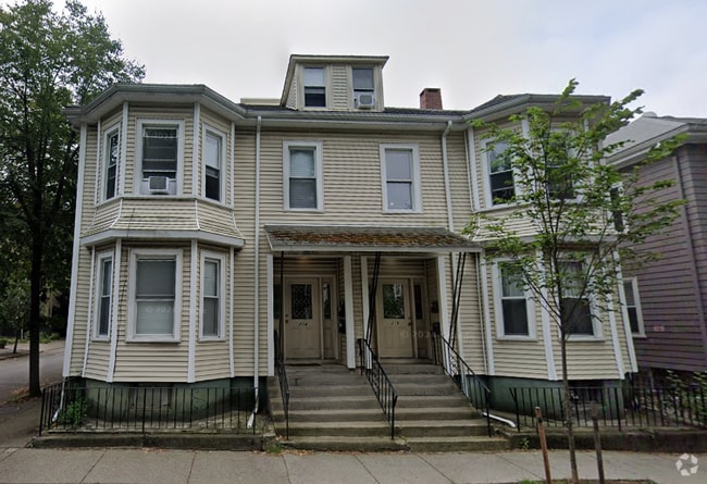 Building Photo - 216 Freeman St