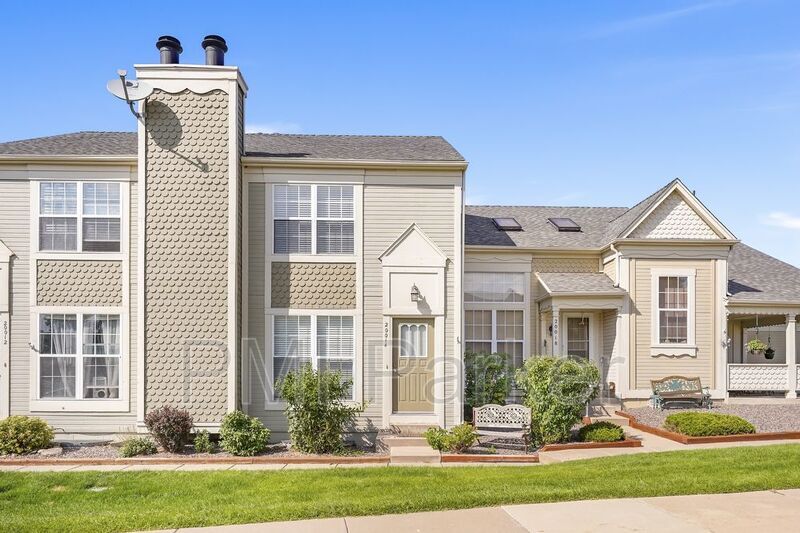 Foto principal - 20014 Briarwood Ct