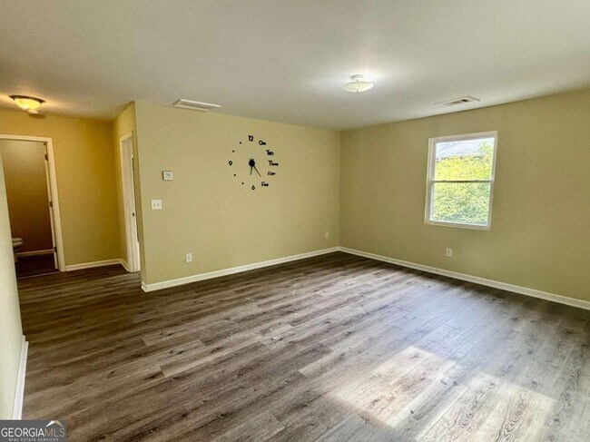 Foto del edificio - 424 Northdale Rd