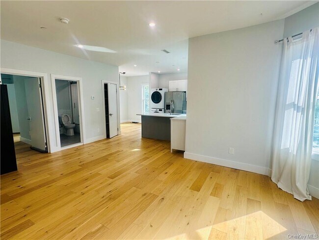 Foto del edificio - 56 Wildey St