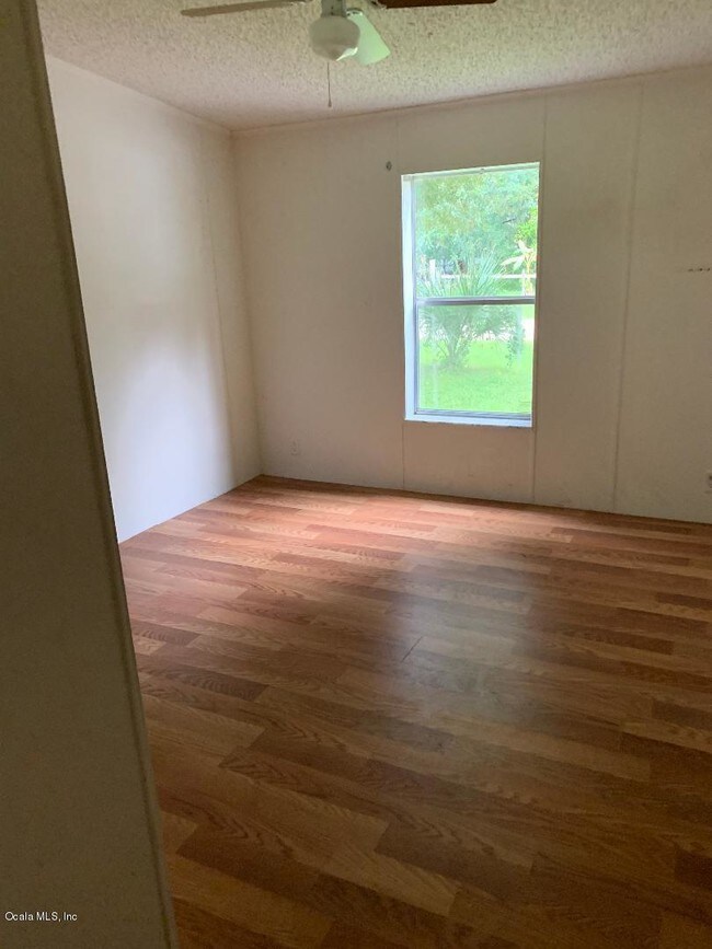 Foto del edificio - 18433 NW 5th Ct