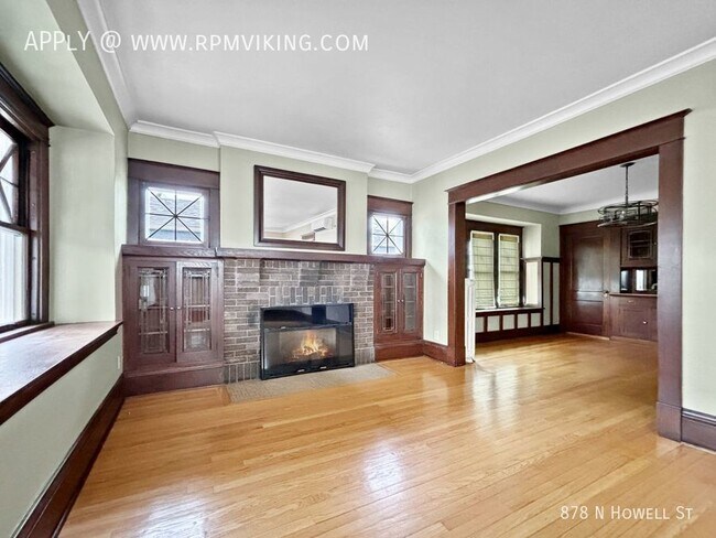 Building Photo - 3br 2ba 2cg ~ Security Deposit Free Altern...
