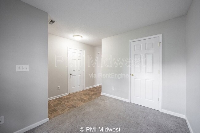 Building Photo - 19496 Prairie Crossing Dr