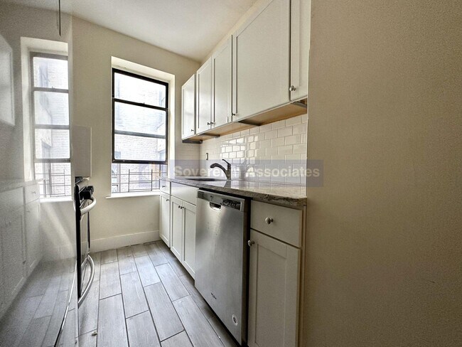 Foto del edificio - 286 Fort Washington Ave
