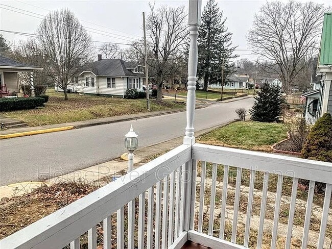 Foto del edificio - 226 Elliott Ave