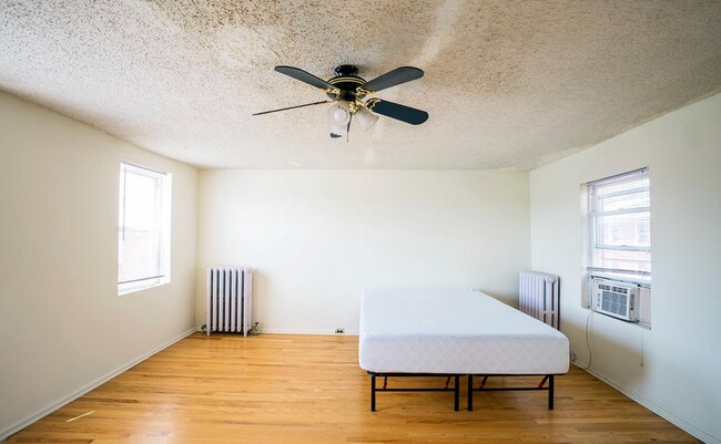 Foto del edificio - 1520 N Lawrence St