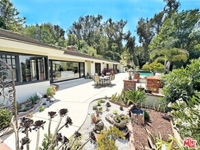 Building Photo - 12751 Mulholland Dr