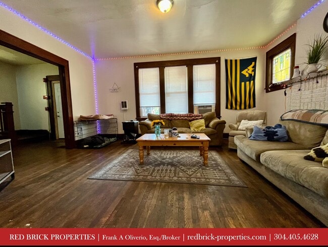 Building Photo - 771 Willey St