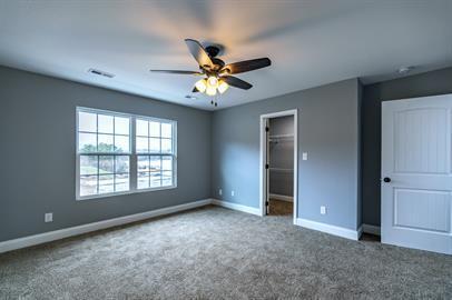 Foto del edificio - 910 Warrior Hill Dr