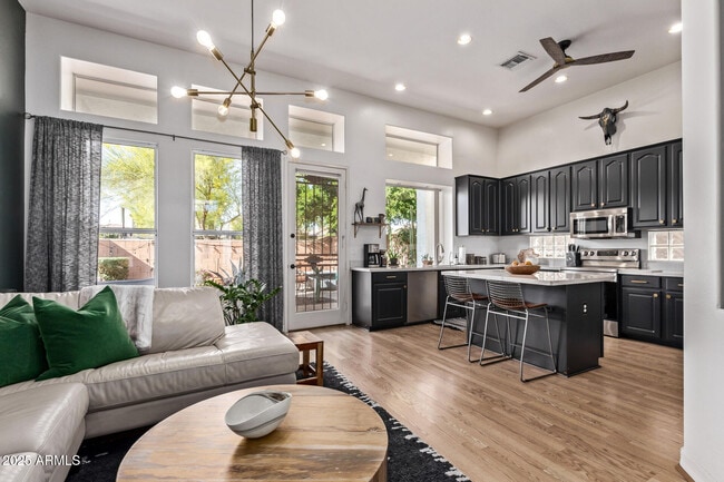 Building Photo - 4232 E Desert Marigold Dr