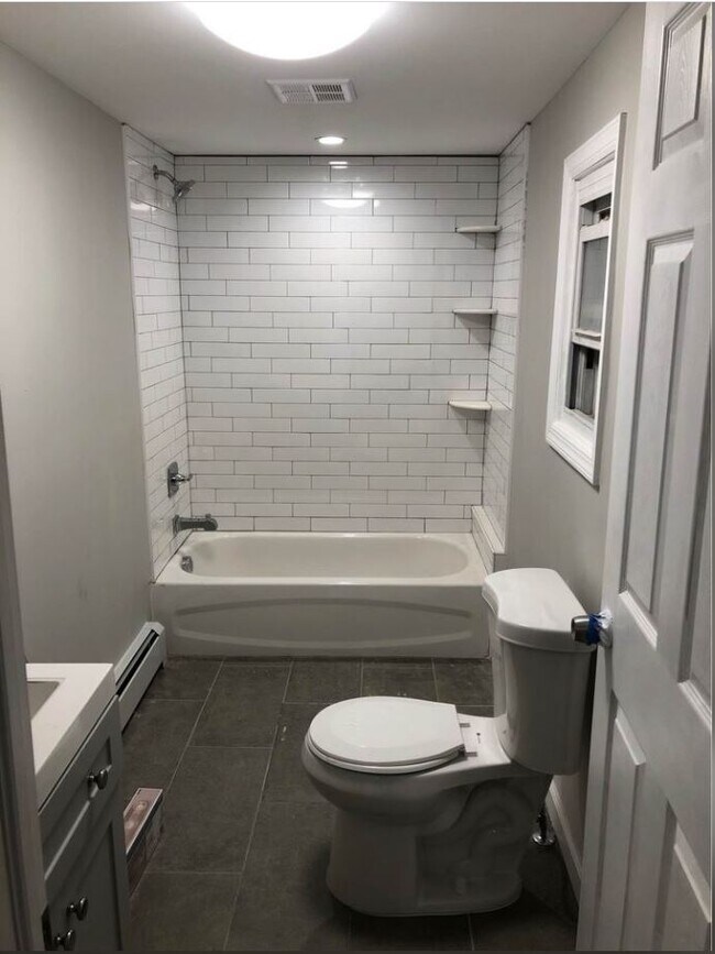 Bathroom - 112 William St