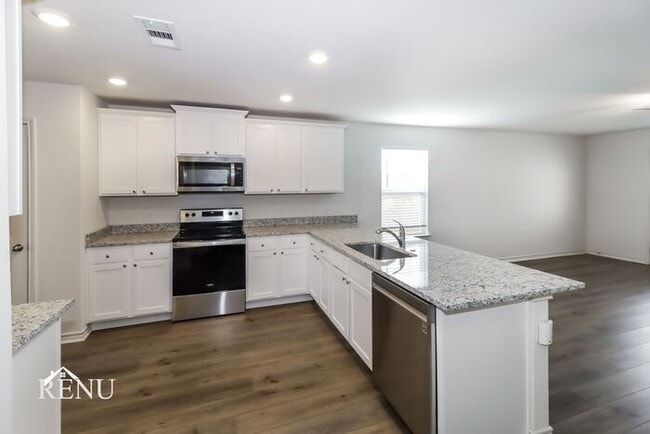 Foto del edificio - Coming Soon!