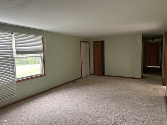 Foto del edificio - 243 W Co Rd 650 N