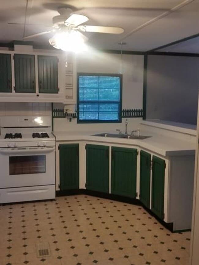 Building Photo - Coming Soon: Renovated 3-Bed, 2-Bath Home in Byron!