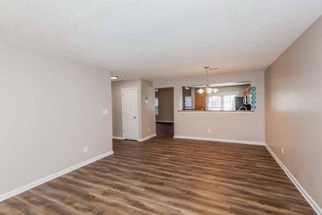 Building Photo - 8927 Scotch Heather Way