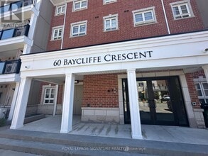 Building Photo - 60 Baycliffe Cres