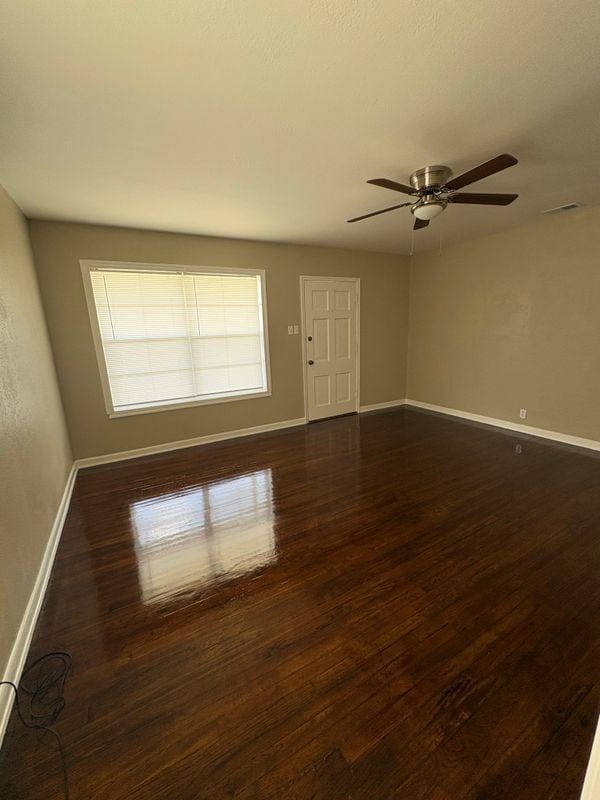 Building Photo - 1341 Daytona Dr