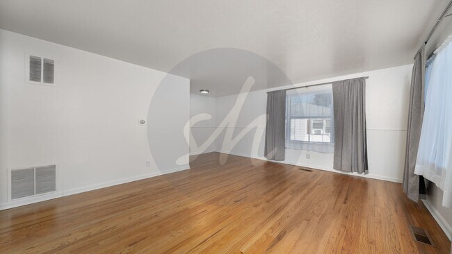 Foto del edificio - Single Family Home located in Audubon Gardens