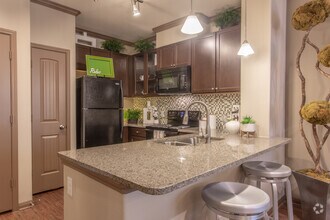 1 BR,  1 BA - 673 SF - The Laurel - The Woodlands Lodge