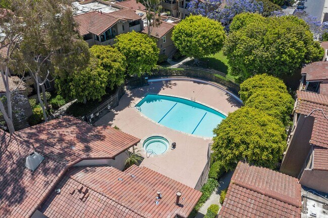 Foto del edificio - South Huntington Beach