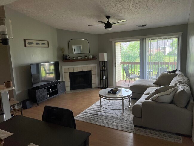 Building Photo - 16 Rio Grande Cir