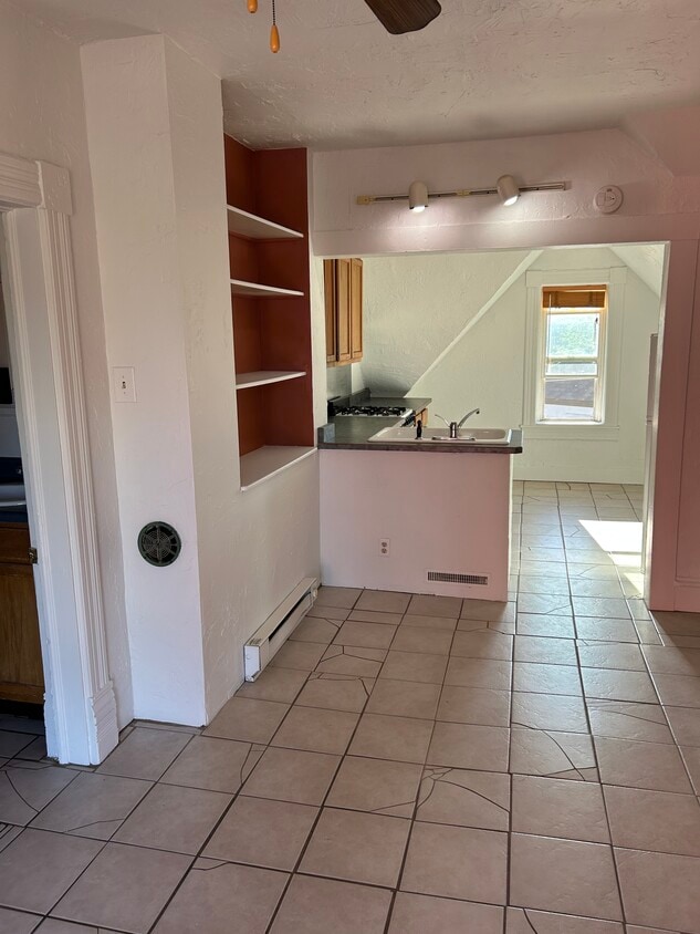 Foto del edificio - 219 Midway Avenue