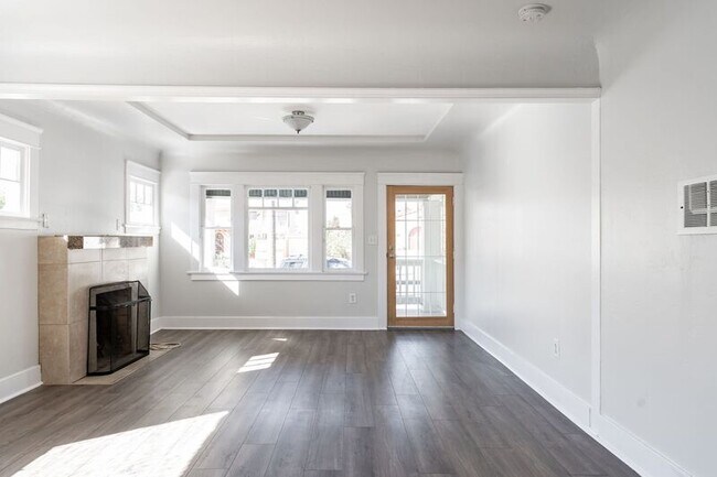 Foto del edificio - 4767 Bancroft St