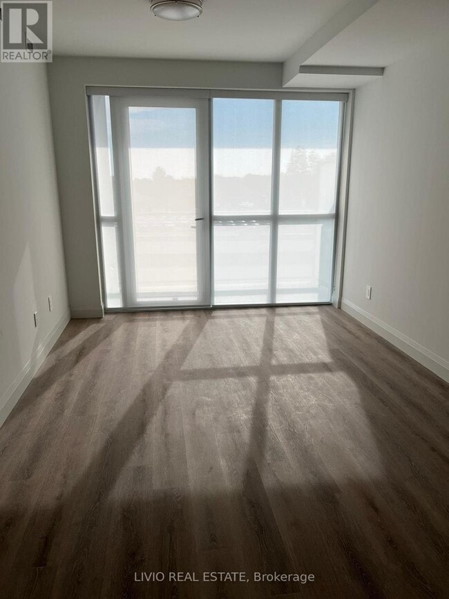 Photo du bâtiment - 1333 Weber St E