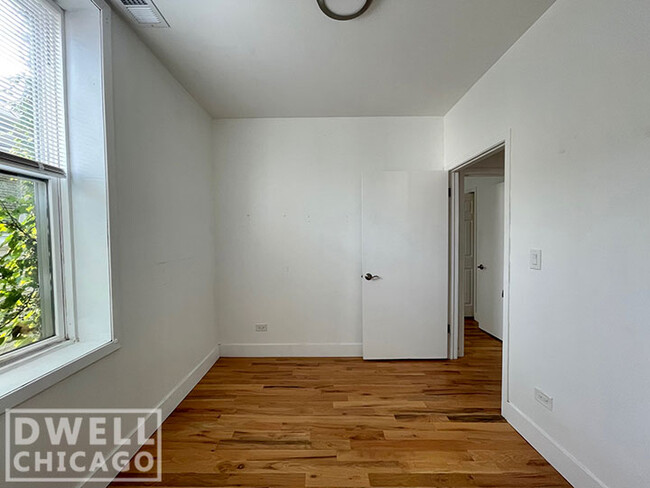 Foto del edificio - 923 S Carpenter St