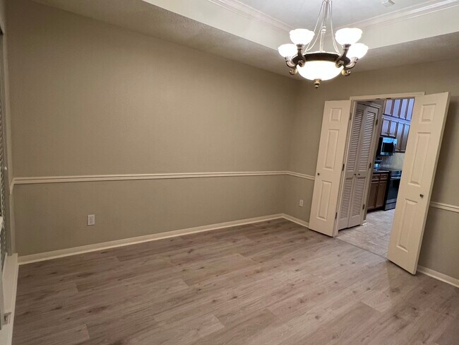 Foto del edificio - 7955 Pecan Dr