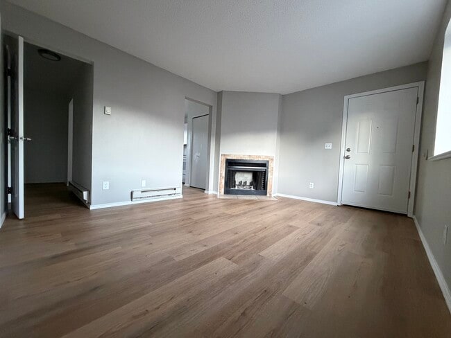 Building Photo - 579 Winnie Way