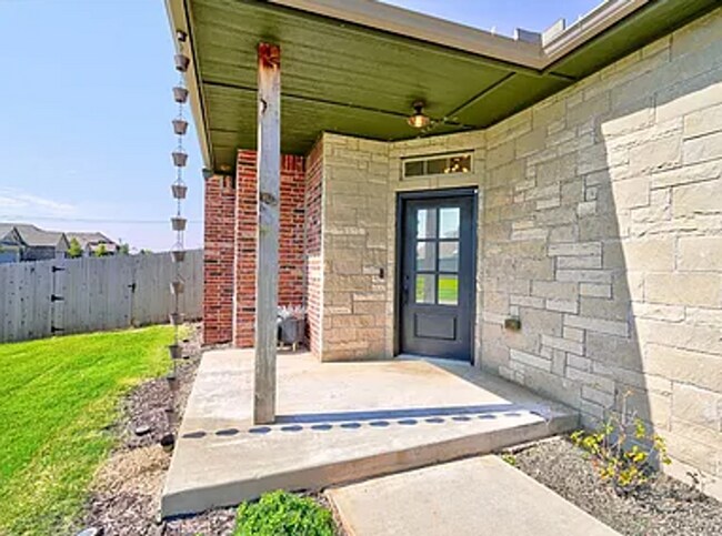 Foto del edificio - Magnificent 3BD/2BTH home in Council Ridge