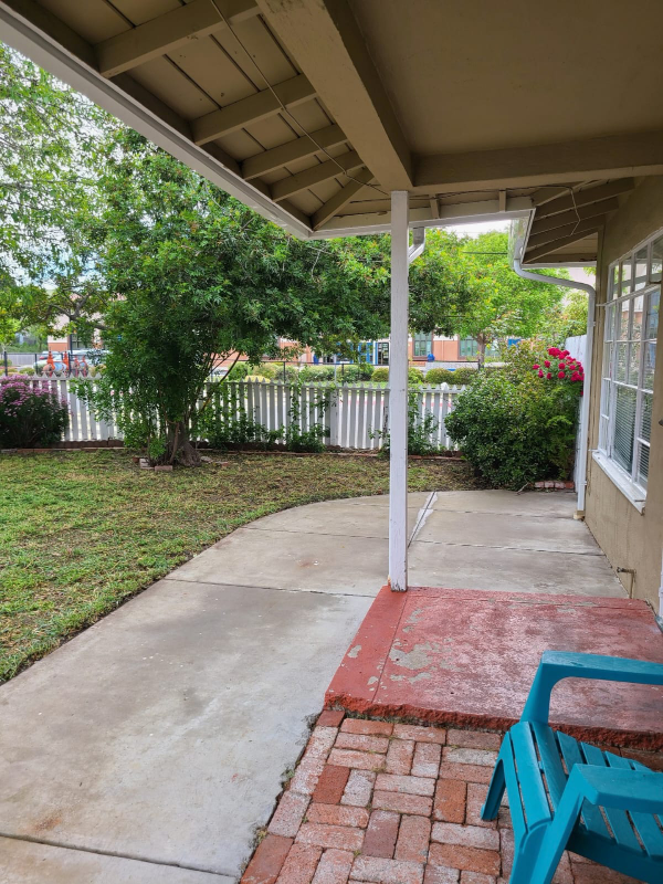 Primary Photo - 126 Tiffany Dr