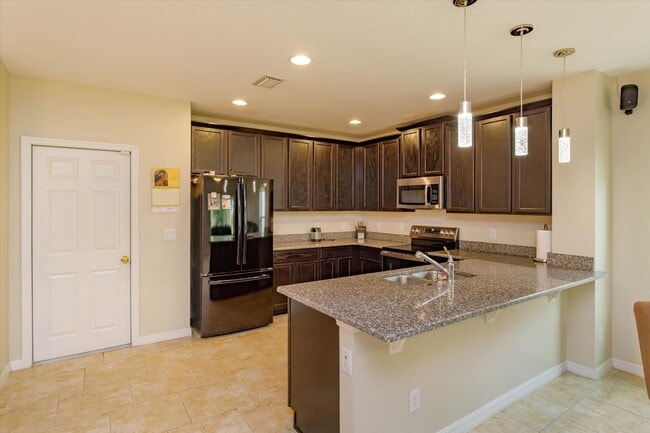 Building Photo - Beautiful 4bdr 2ba Home In Preserve At Sun...