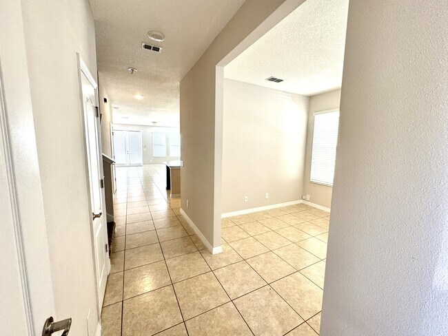 Foto del edificio - 7448 Leighside Dr